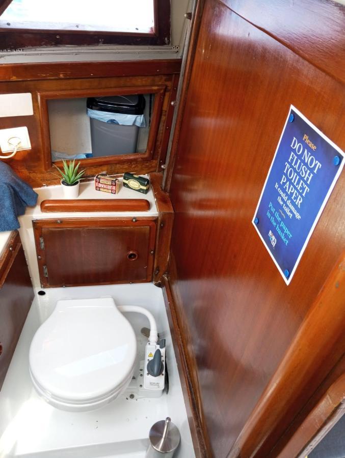 Lisbon Cosy Boat Hotel Luaran gambar