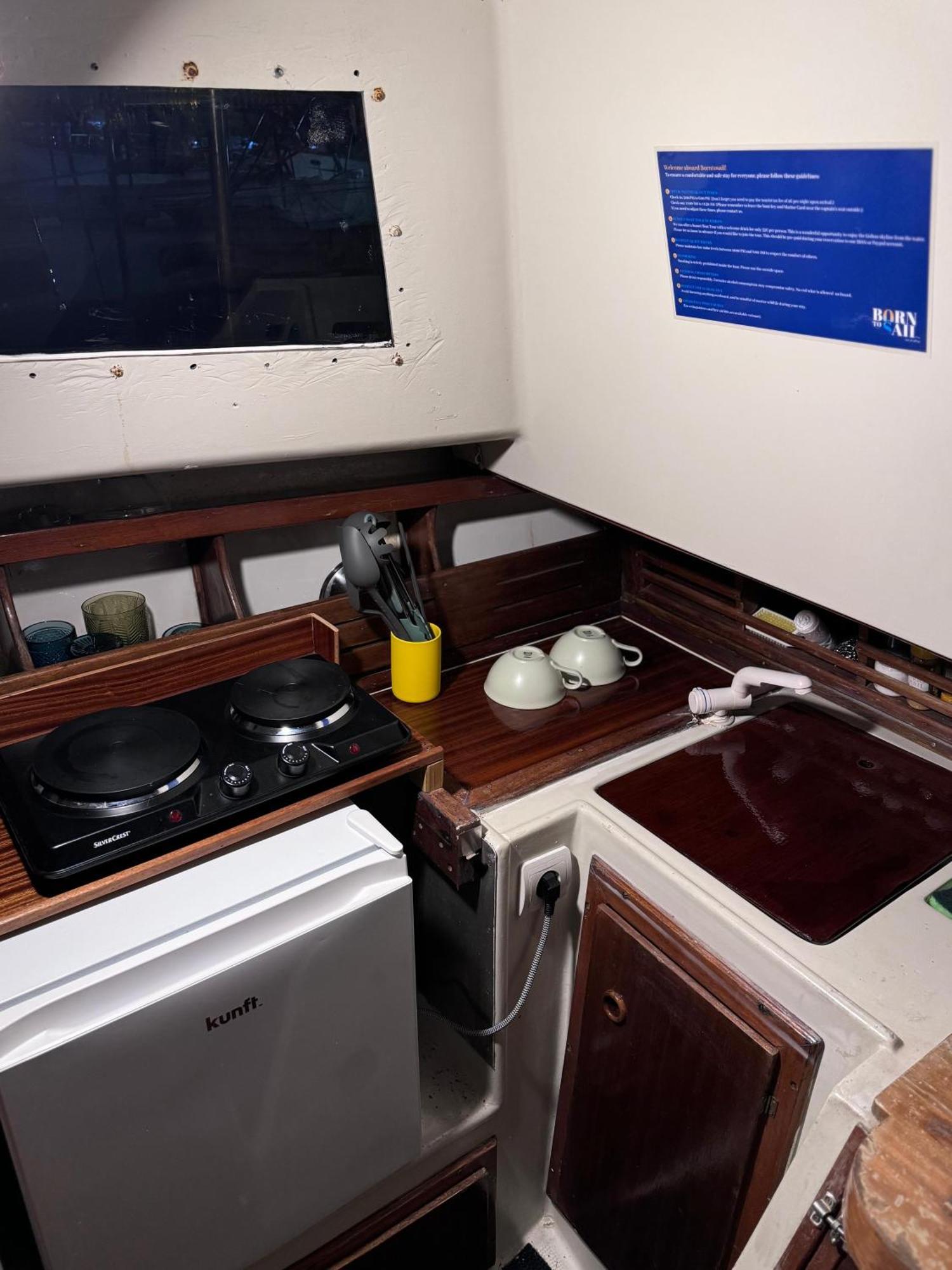 Lisbon Cosy Boat Hotel Luaran gambar